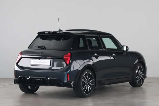 MINI Cooper (2026) thumbnail 5