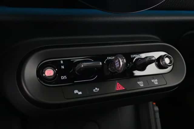 MINI Cooper (2026) thumbnail 9