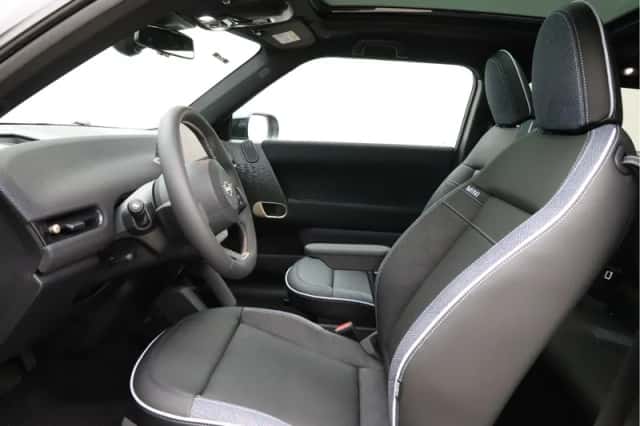 MINI Cooper (2026) thumbnail 13