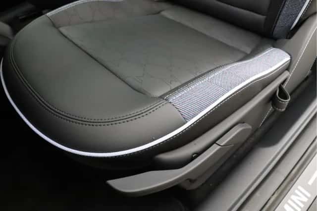 MINI Cooper (2026) thumbnail 14