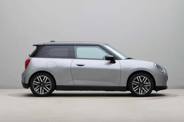 MINI Cooper (2026) thumbnail 4