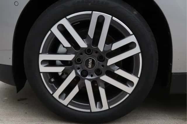 MINI Cooper (2026) thumbnail 9