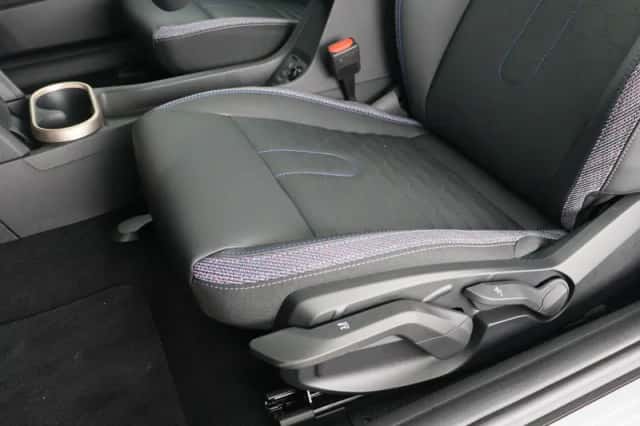 MINI Cooper (2026) thumbnail 17