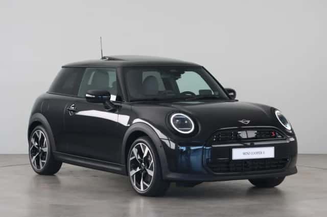 MINI Cooper (2026) thumbnail 3