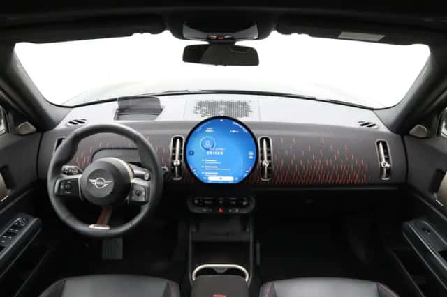 MINI Countryman (2024) thumbnail 12