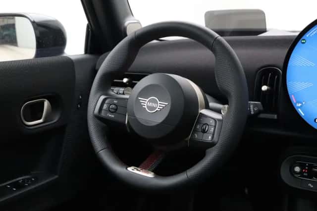 MINI Cooper (2026) thumbnail 23