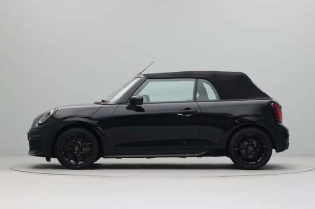 MINI Cabrio (2026) thumbnail 16