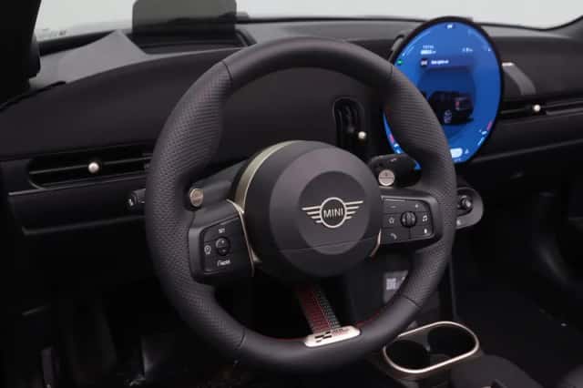 MINI Cabrio (2026) thumbnail 26