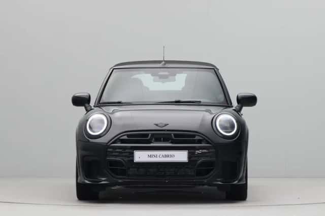 MINI Cabrio (2026) thumbnail 4