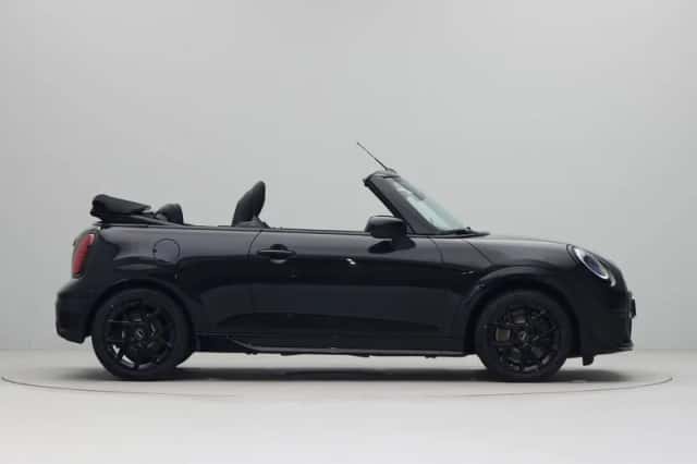 MINI Cabrio (2026) thumbnail 7