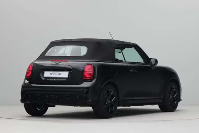 MINI Cabrio (2026) thumbnail 10