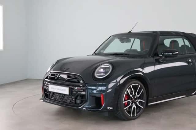 MINI Cabrio (2026) thumbnail 37