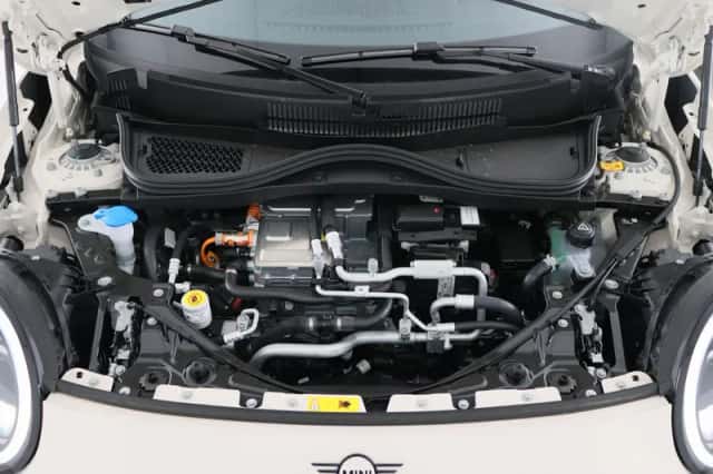 MINI Cooper (2026) thumbnail 11
