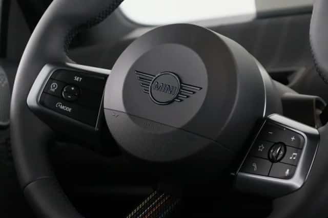 MINI Cooper (2026) thumbnail 30