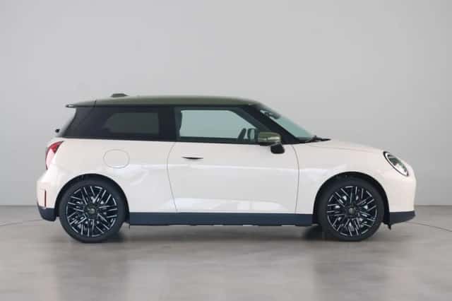 MINI Cooper (2026) thumbnail 4