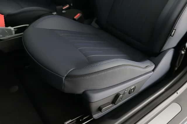MINI Cooper (2026) thumbnail 9