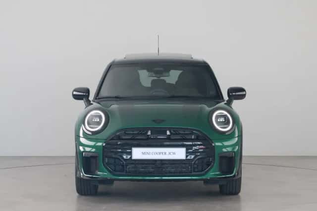 MINI Cooper (2026) thumbnail 2