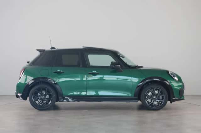 MINI Cooper (2026) thumbnail 4