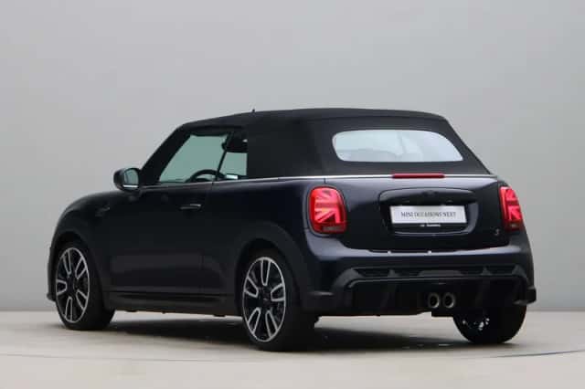 MINI Cabrio (2023) thumbnail 17