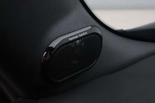 MINI Cabrio (2023) thumbnail 31