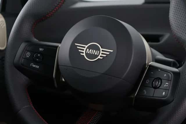 MINI Cooper (2026) thumbnail 23