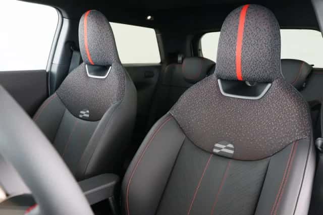 MINI Cooper (2026) thumbnail 25