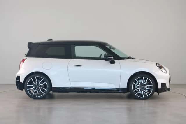 MINI Cooper (2026) thumbnail 4