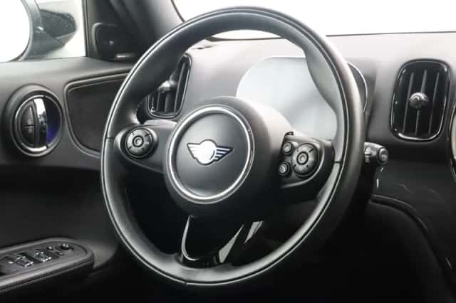 MINI Countryman (2021) thumbnail 2