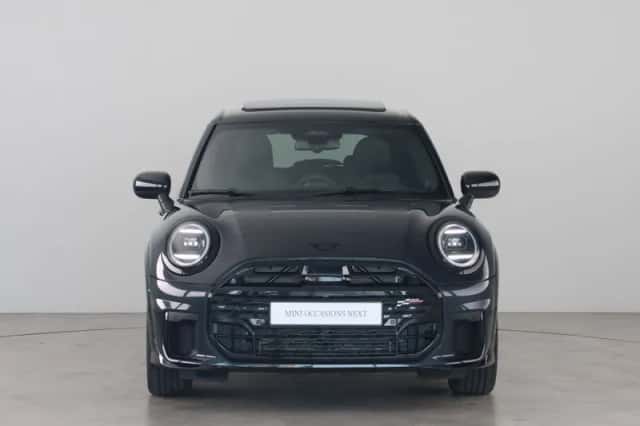 MINI Cooper (2026) thumbnail 2