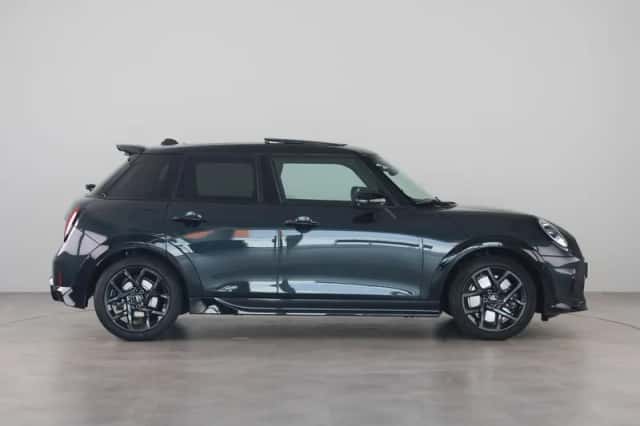 MINI Cooper (2026) thumbnail 4