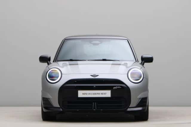 MINI Cooper (2026) thumbnail 2