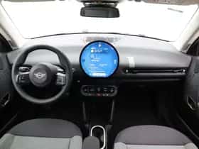 MINI Cooper (2026) thumbnail 12