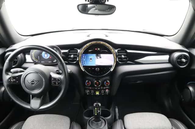 MINI Electric (2021) thumbnail 12