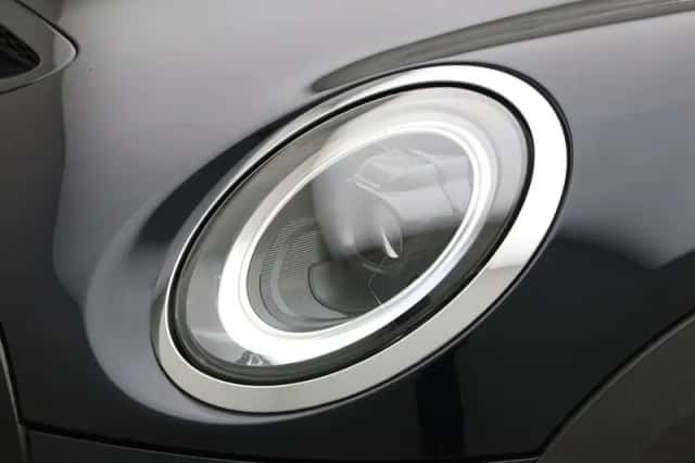 MINI Electric (2021) thumbnail 19