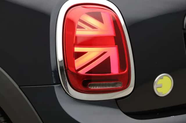MINI Electric (2021) thumbnail 20