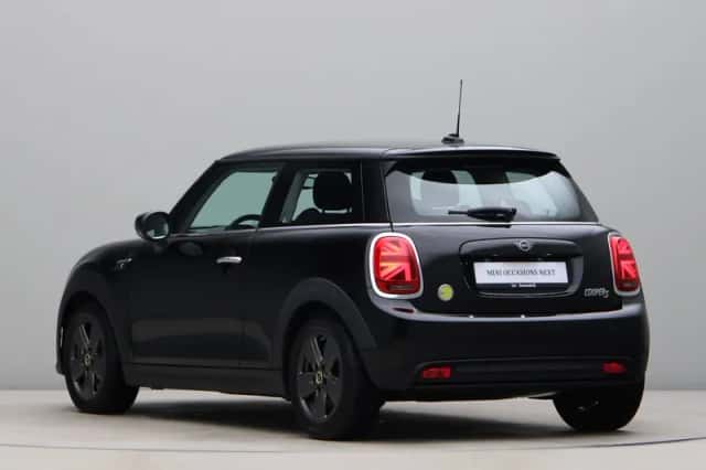 MINI Electric (2022) thumbnail 11
