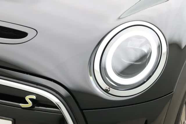MINI Electric (2022) thumbnail 20