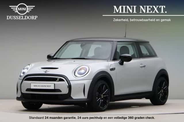 MINI Electric (2022) thumbnail 1