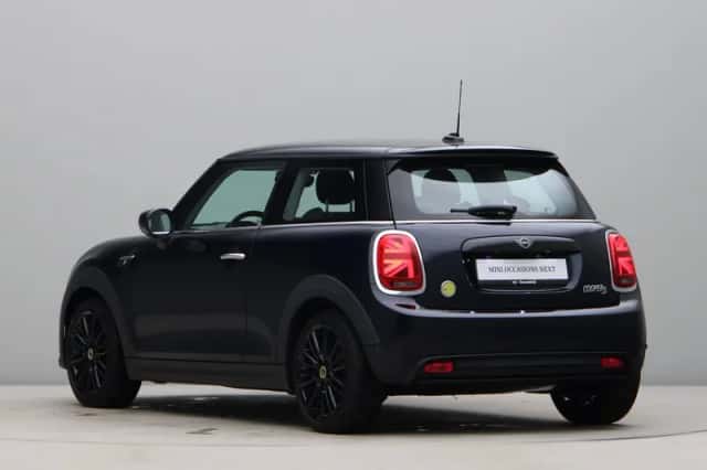 MINI Electric (2021) thumbnail 11