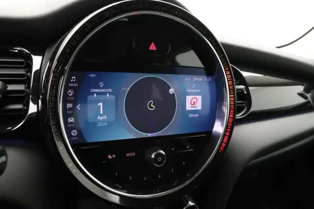 MINI Electric (2021) thumbnail 14