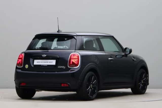 MINI Electric (2022) thumbnail 8