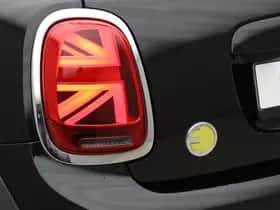 MINI Electric (2022) thumbnail 11