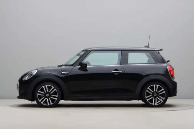 MINI Electric (2022) thumbnail 8