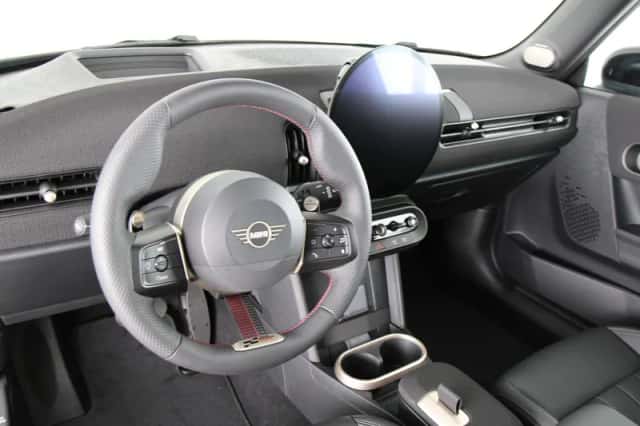 MINI Cooper (2026) thumbnail 13
