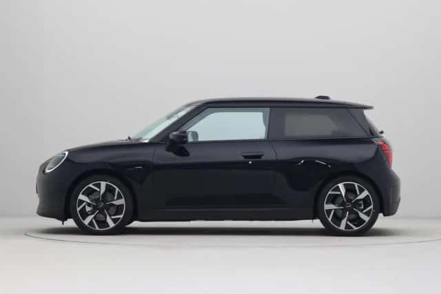 MINI Cooper (2024) thumbnail 11