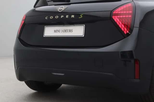 MINI Cooper (2024) thumbnail 19