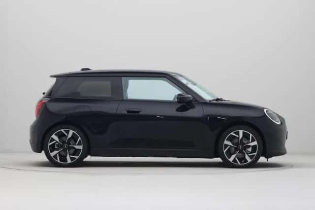 MINI Cooper (2024) thumbnail 7