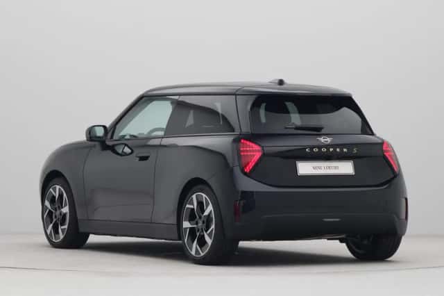 MINI Cooper (2024) thumbnail 10