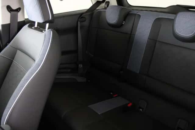 MINI Cooper (2024) thumbnail 18
