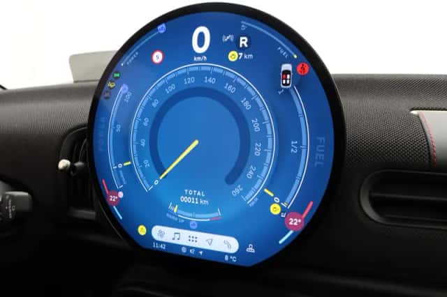 MINI Cooper (2025) thumbnail 3